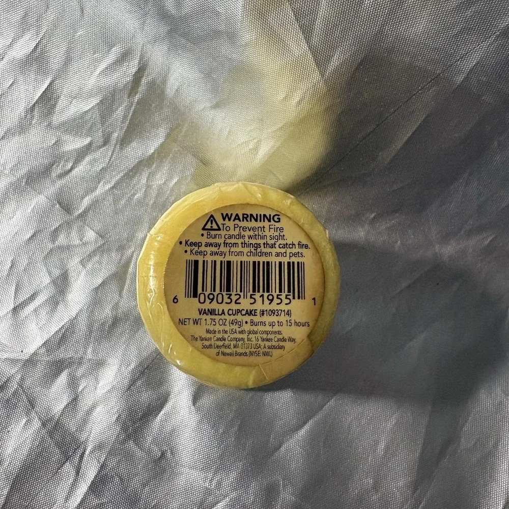 Yankee Candle‎ Vanilla Cupcake Votives Pack 6–NEW Sealed